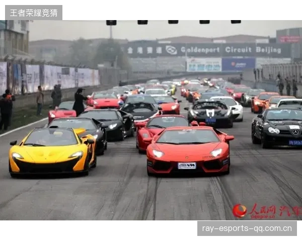 赛车圈的秘密合作，会在赛场外揭晓吗？